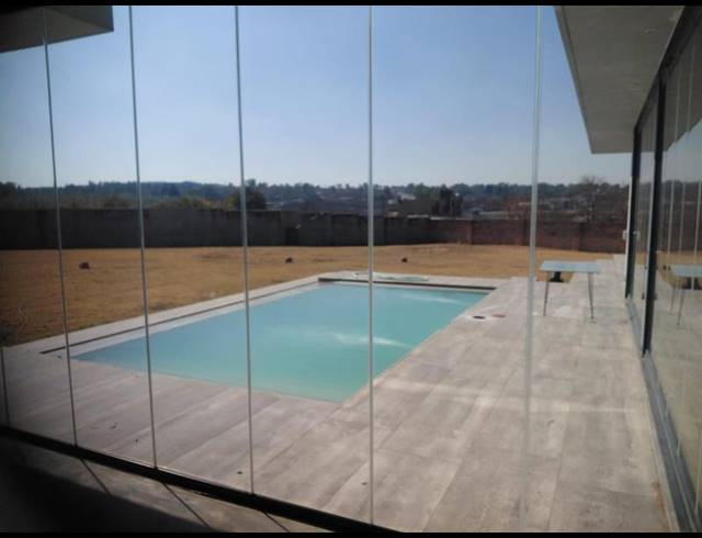 4 BEDROOM HOUSE FOR SALE IN LANSERIA